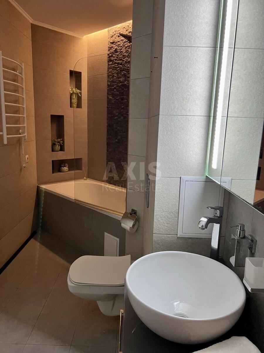 2k apartment vul. Chervonopil's'ka 2Г5