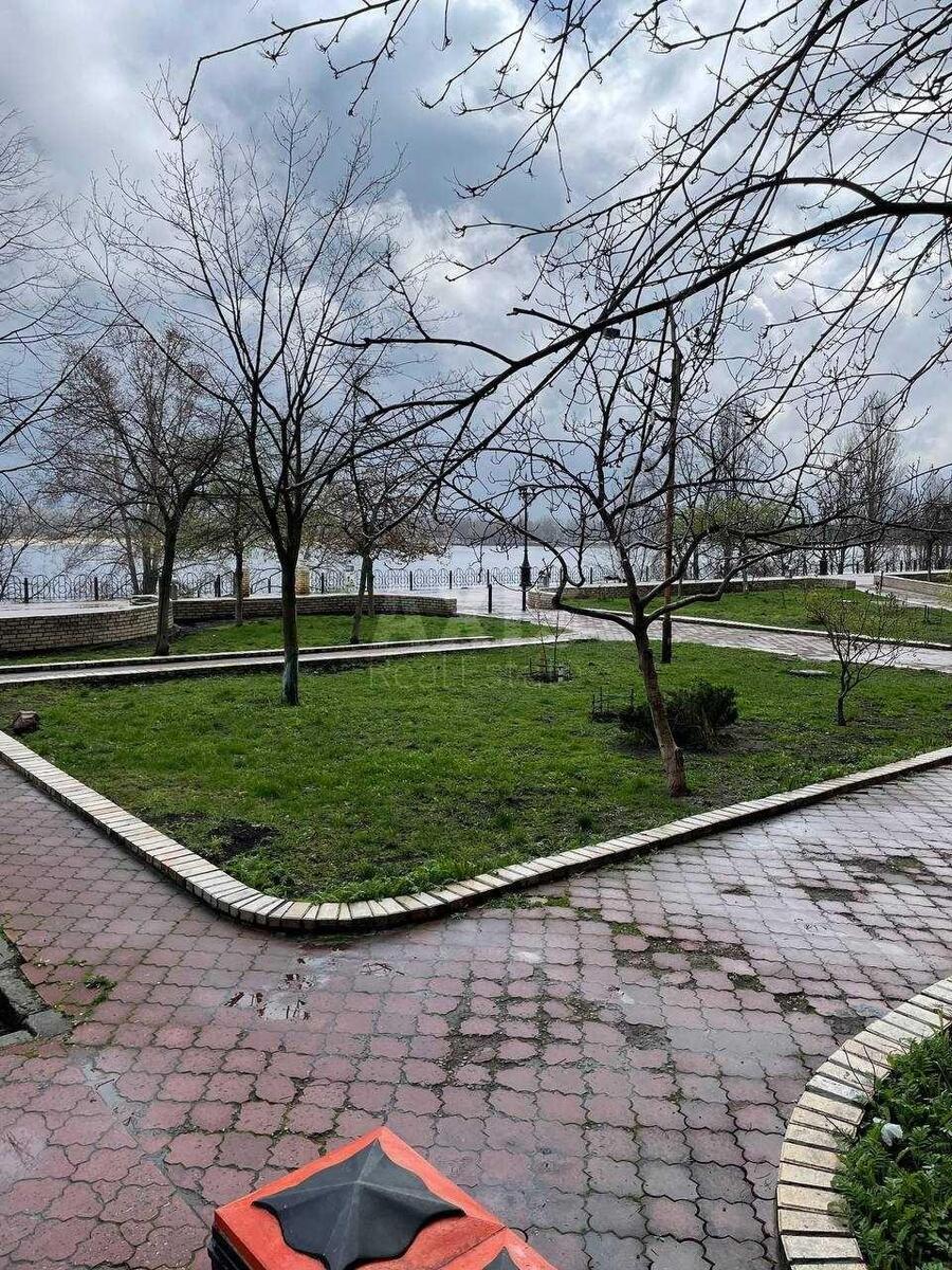Office pr-t Geroi'v Stalingrada 20А, 201m2598610