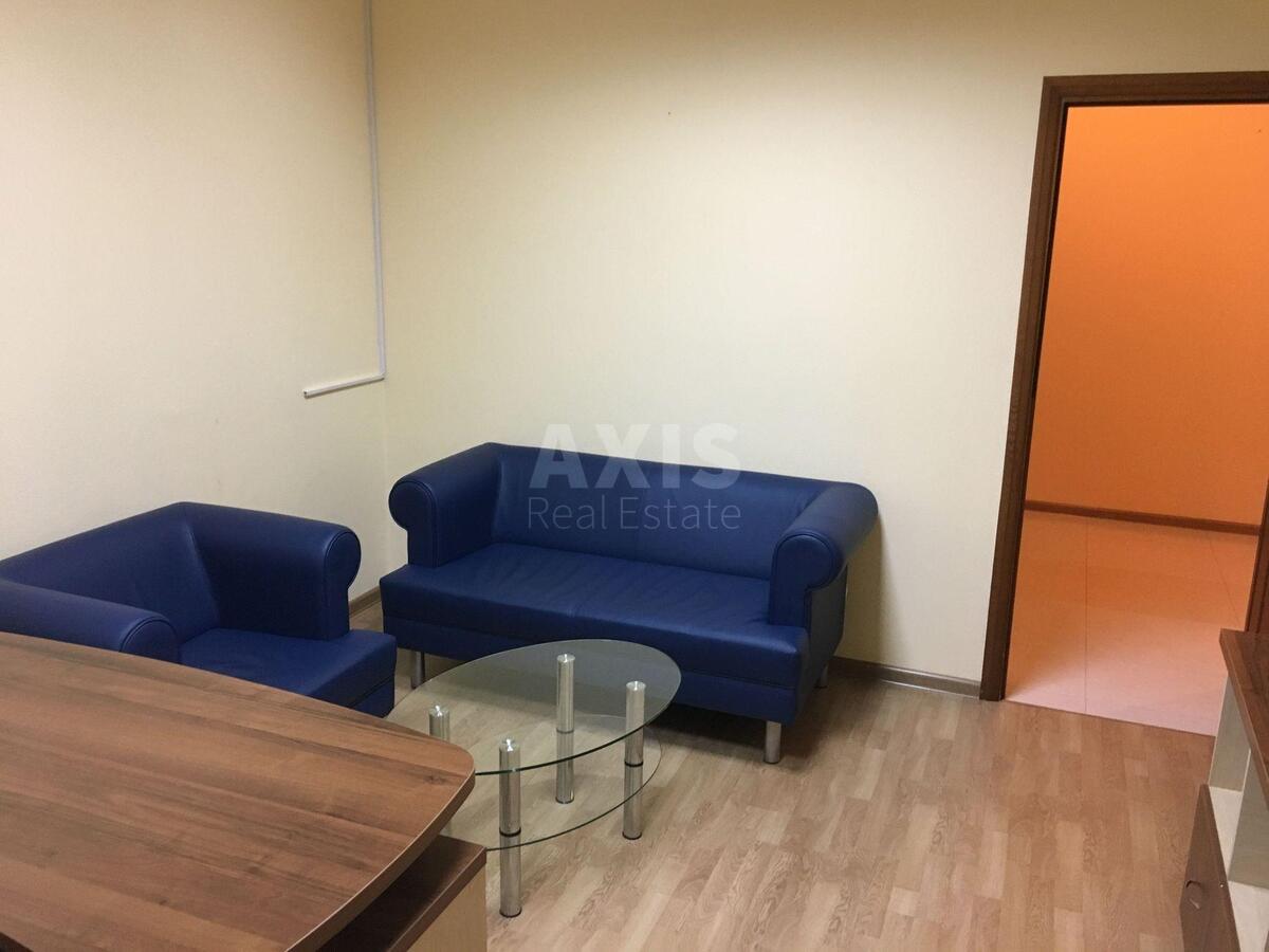 Office vul. Rustaveli Shota 44, 80m24