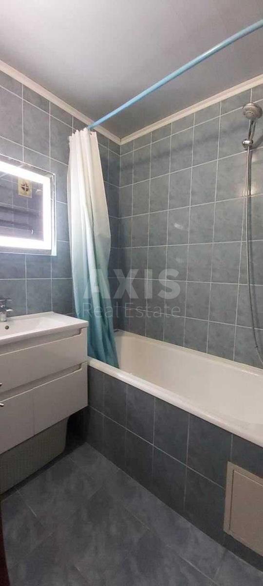 2k apartment vul. Rudenko Larysy 216