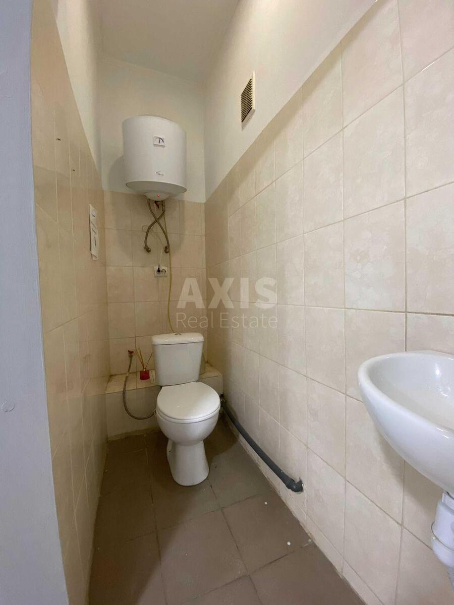Office vul. Ches'ka 9, 124m22