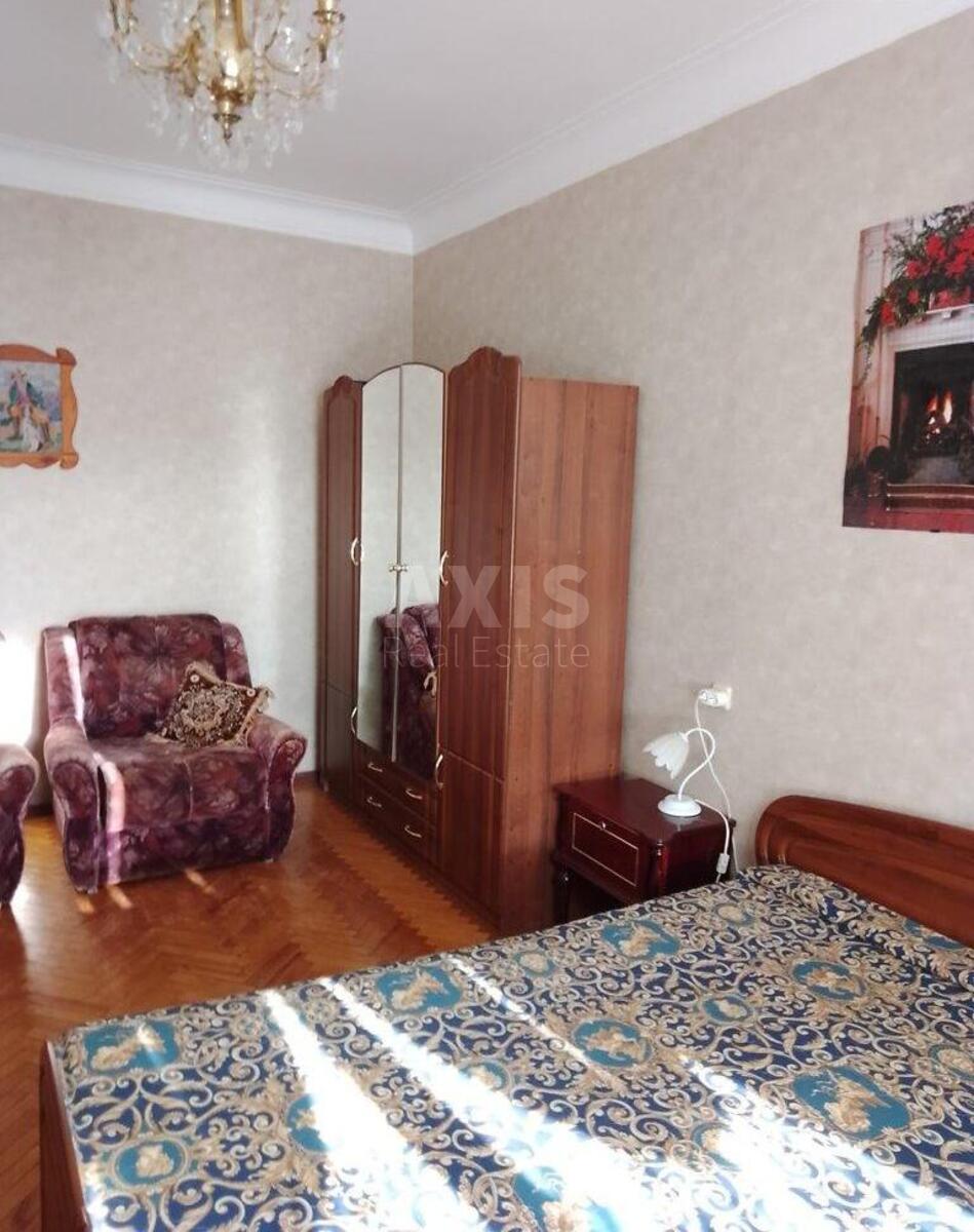 2k apartment vul. Simferopol's'ka 5/12