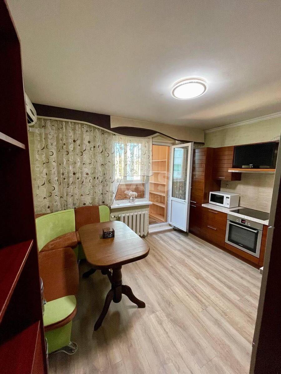 1k apartment vul. Urlivs'ka 19564350