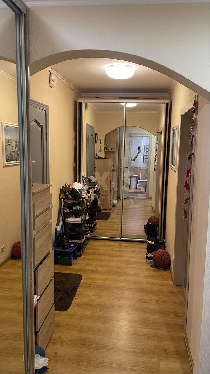 1k apartment vul. Dragomanova 12А2