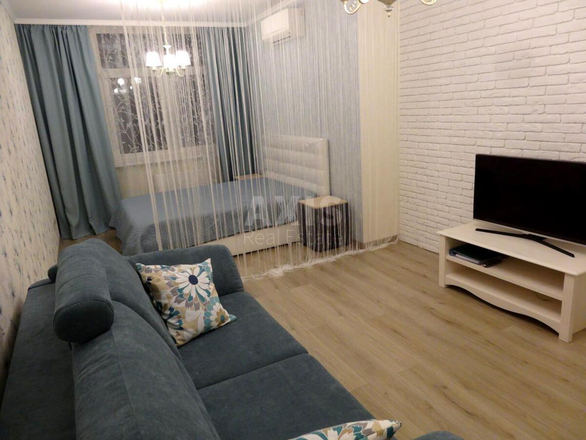 1k apartment vul. Ahmatovoi' Anny 22612232