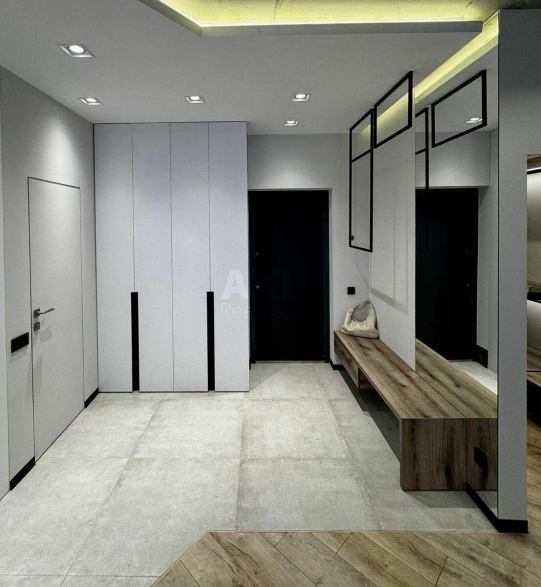 2k apartment doroga Naberezhno-Rybal's'ka 57