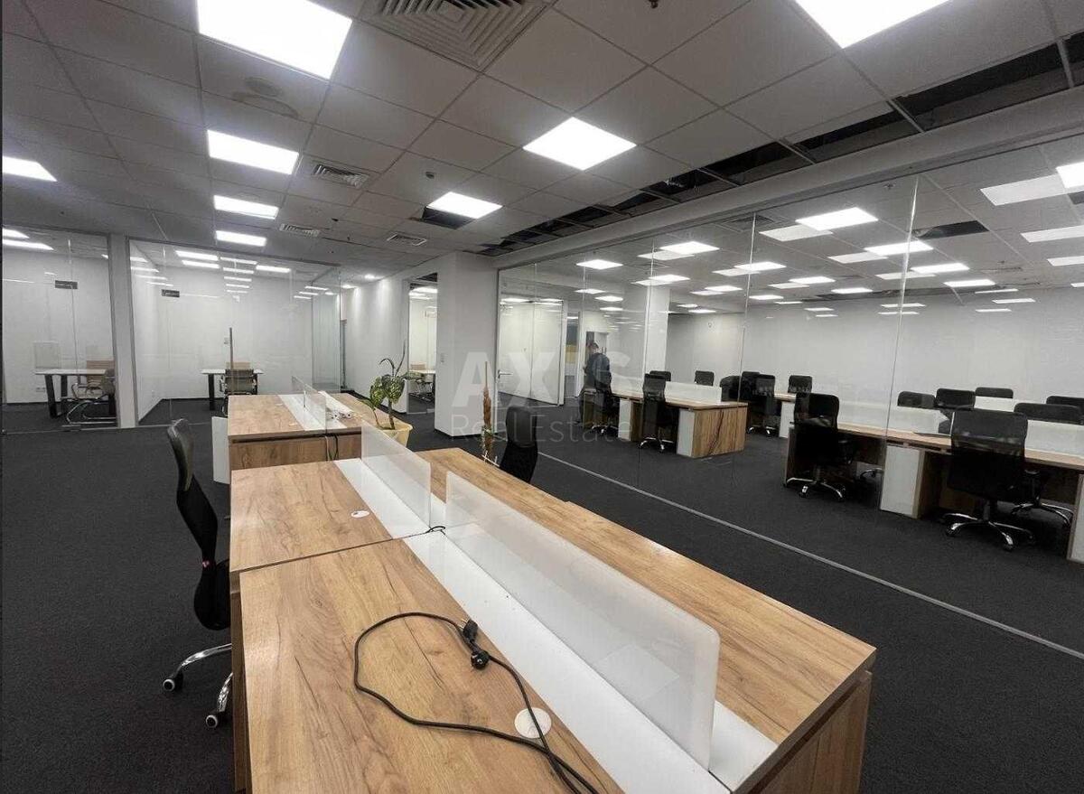 Office vul. Zhyljans'ka 72, 643m22