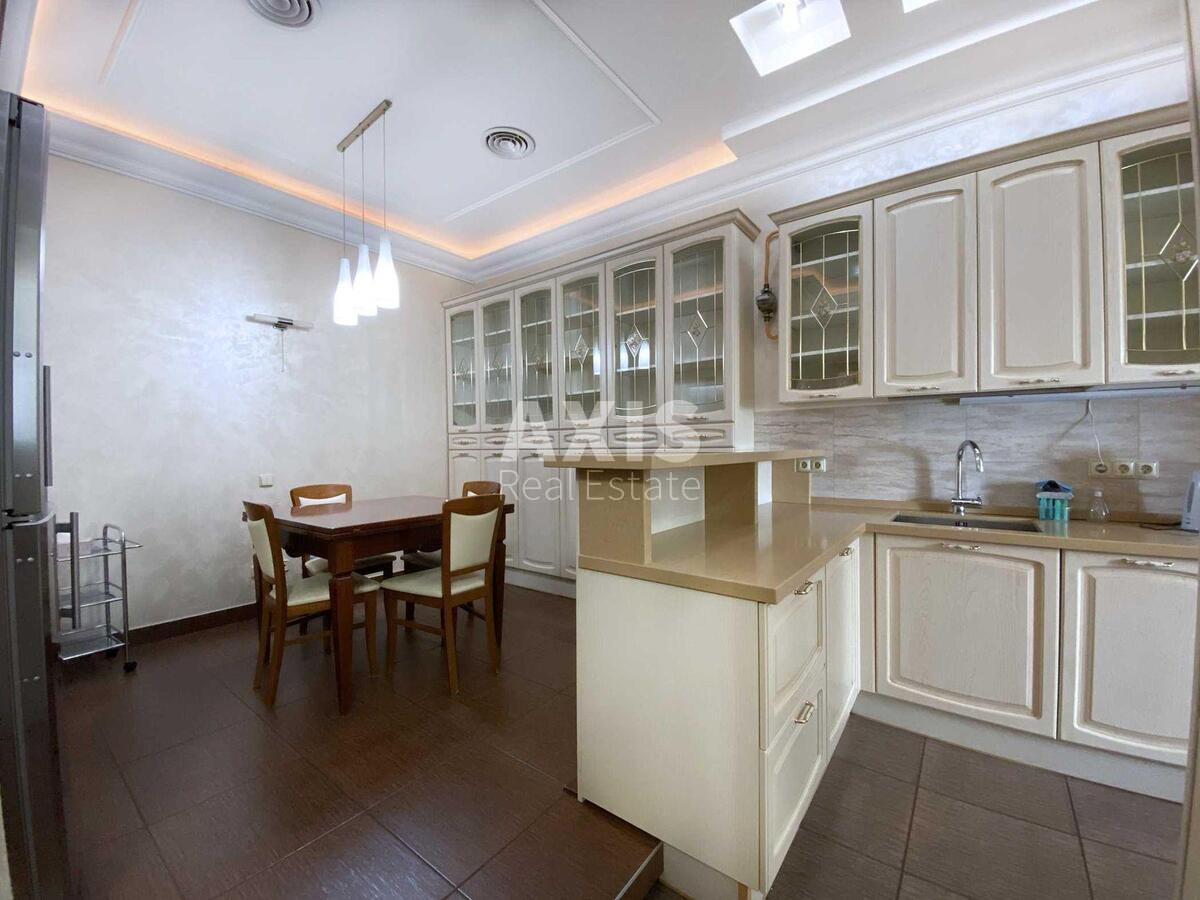 4k apartment vul. Jaroslaviv Val 14Г563854