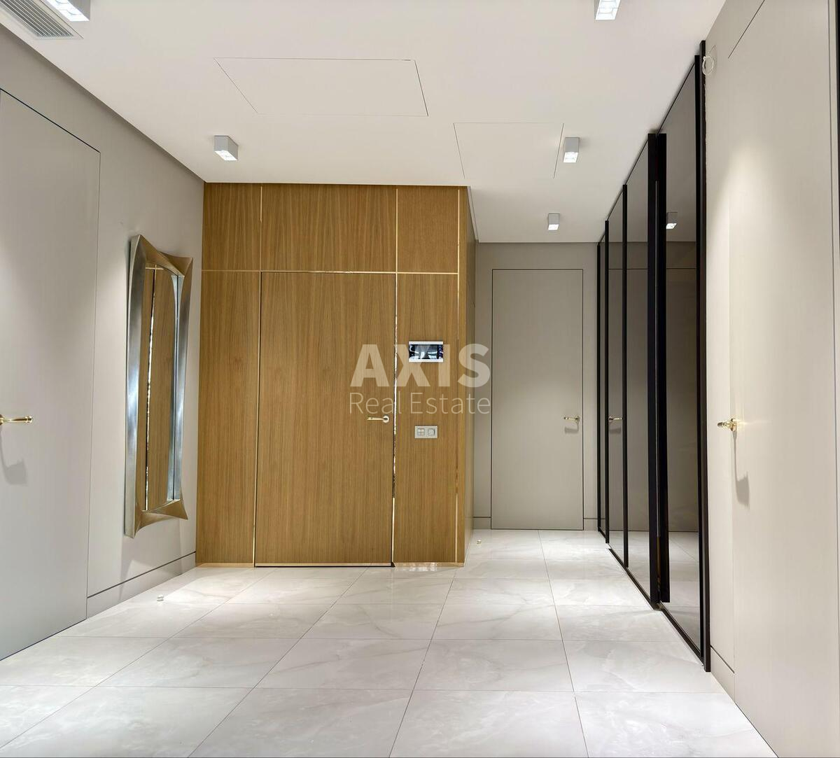 2к квартира ул. Окипной Раисы 18609725