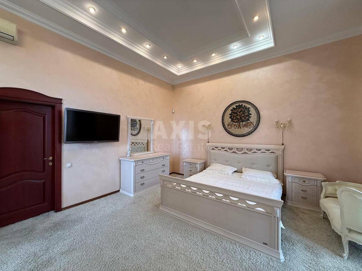 4k apartment vul. Kost'ol'na 85832410
