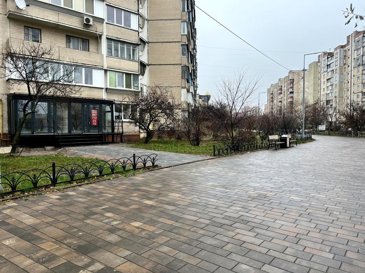 Объект торговли бул. Выгуровский 6, 40м2625113