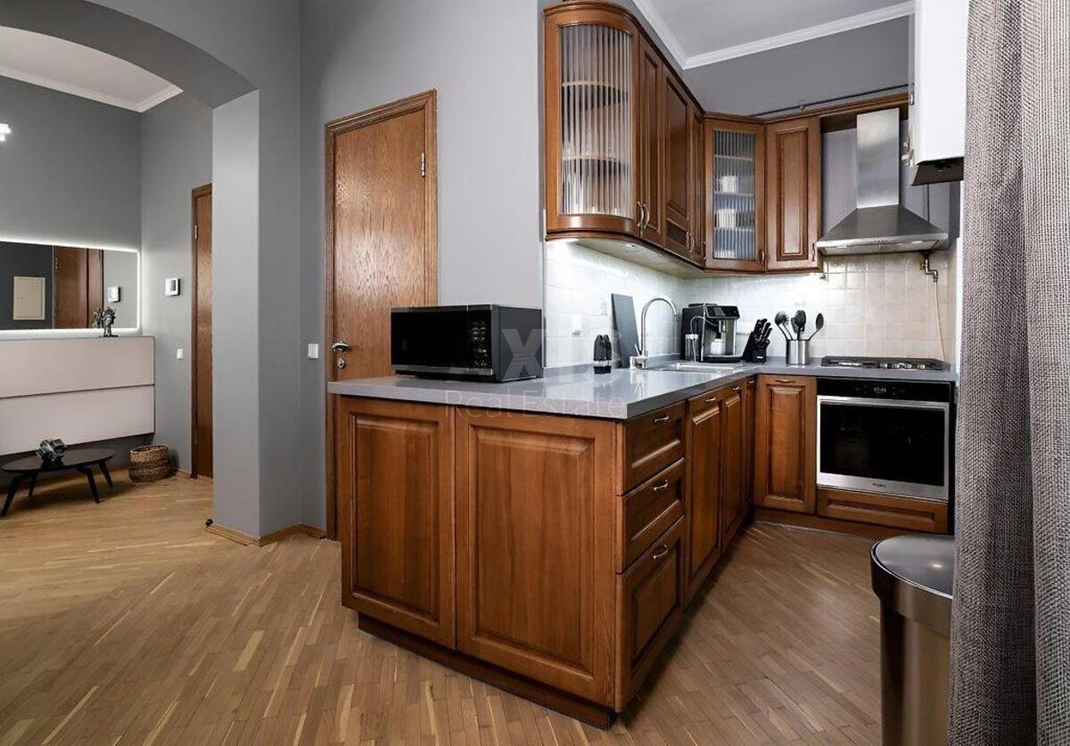 4k apartment vul. Hmel'nyc'kogo Bogdana 41