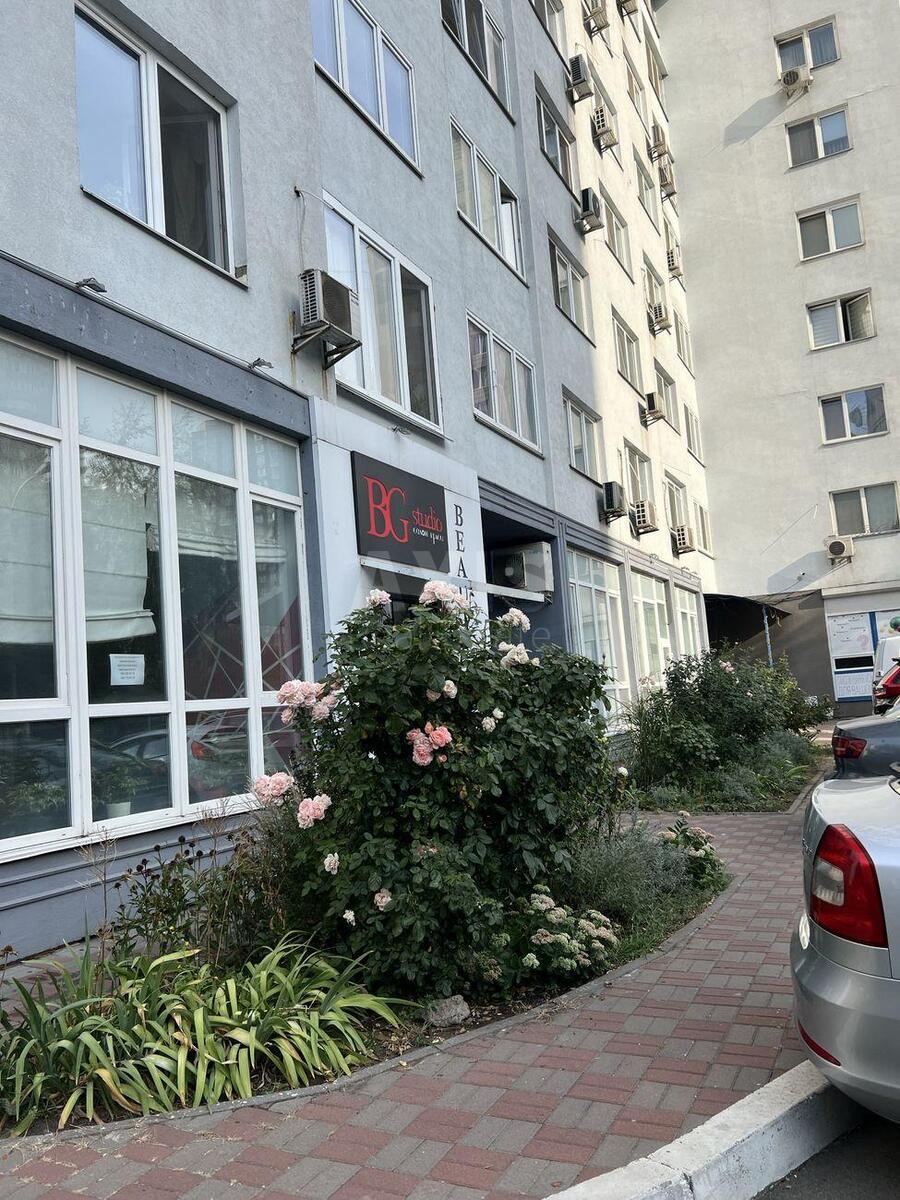 1k apartment vul. Urlivs'ka 23Б10