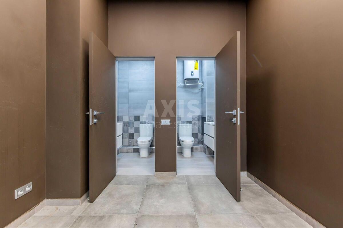 Office vul. Sverstjuka Jevgena 6А, 241m2616838