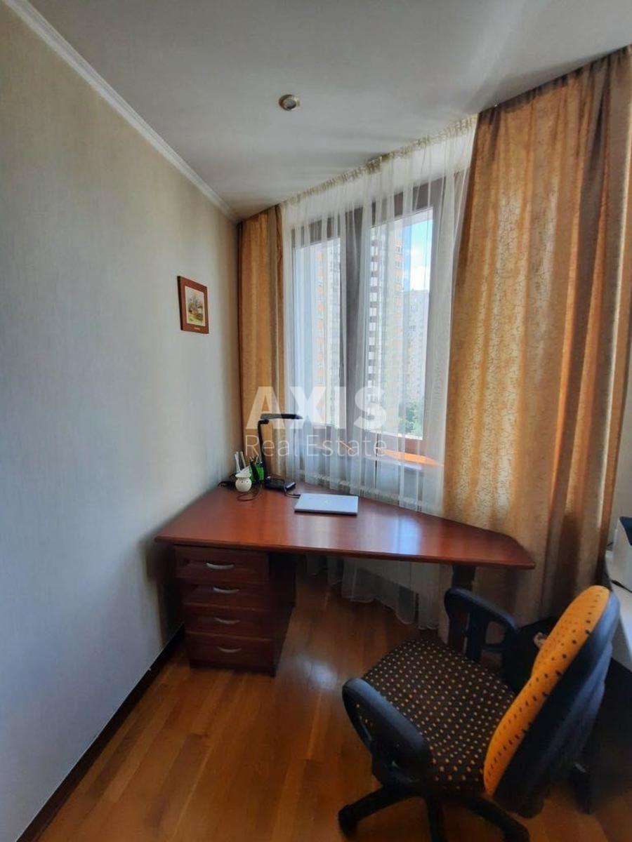 1к квартира ул. Ахматовой Анны 30404335
