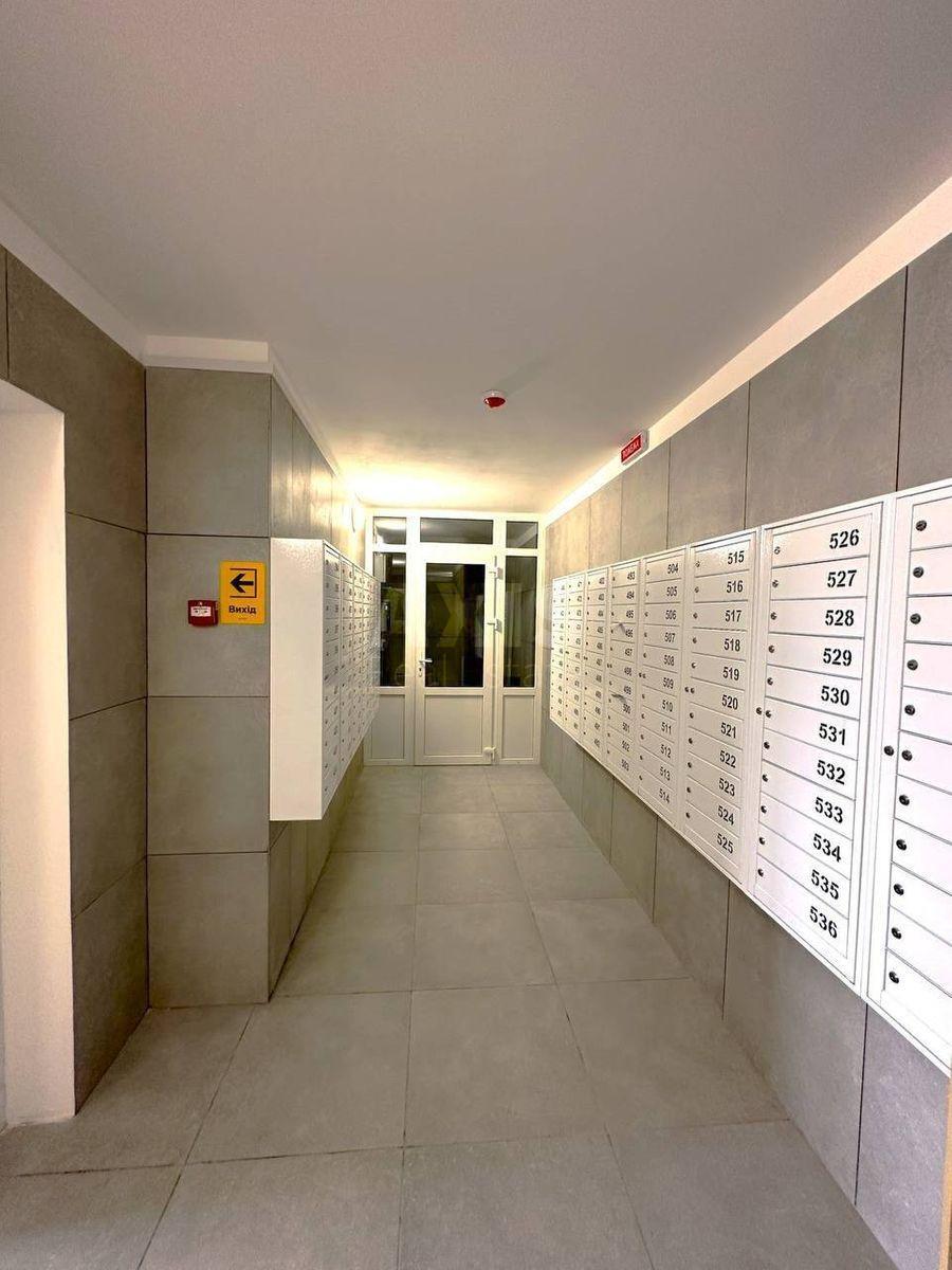3к квартира ул. Михаила Максимовича 32578375