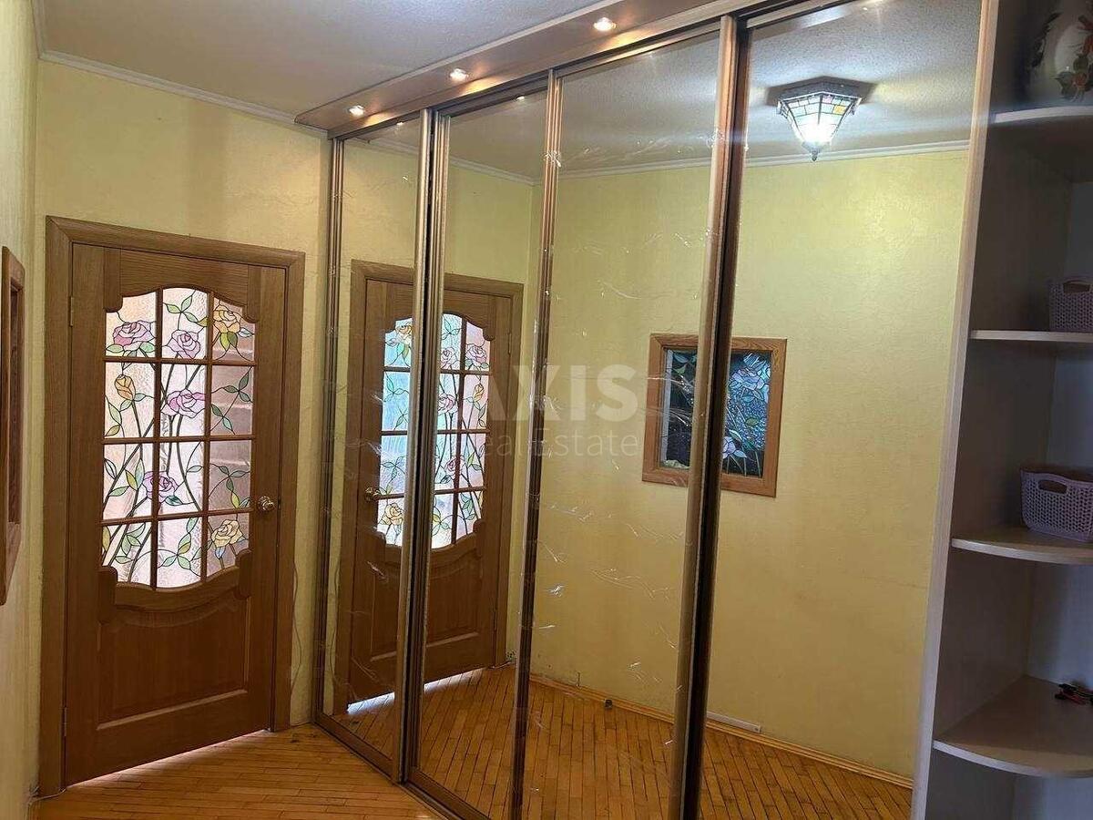 2к квартира ул. Уинстона Черчилля 18Б622269