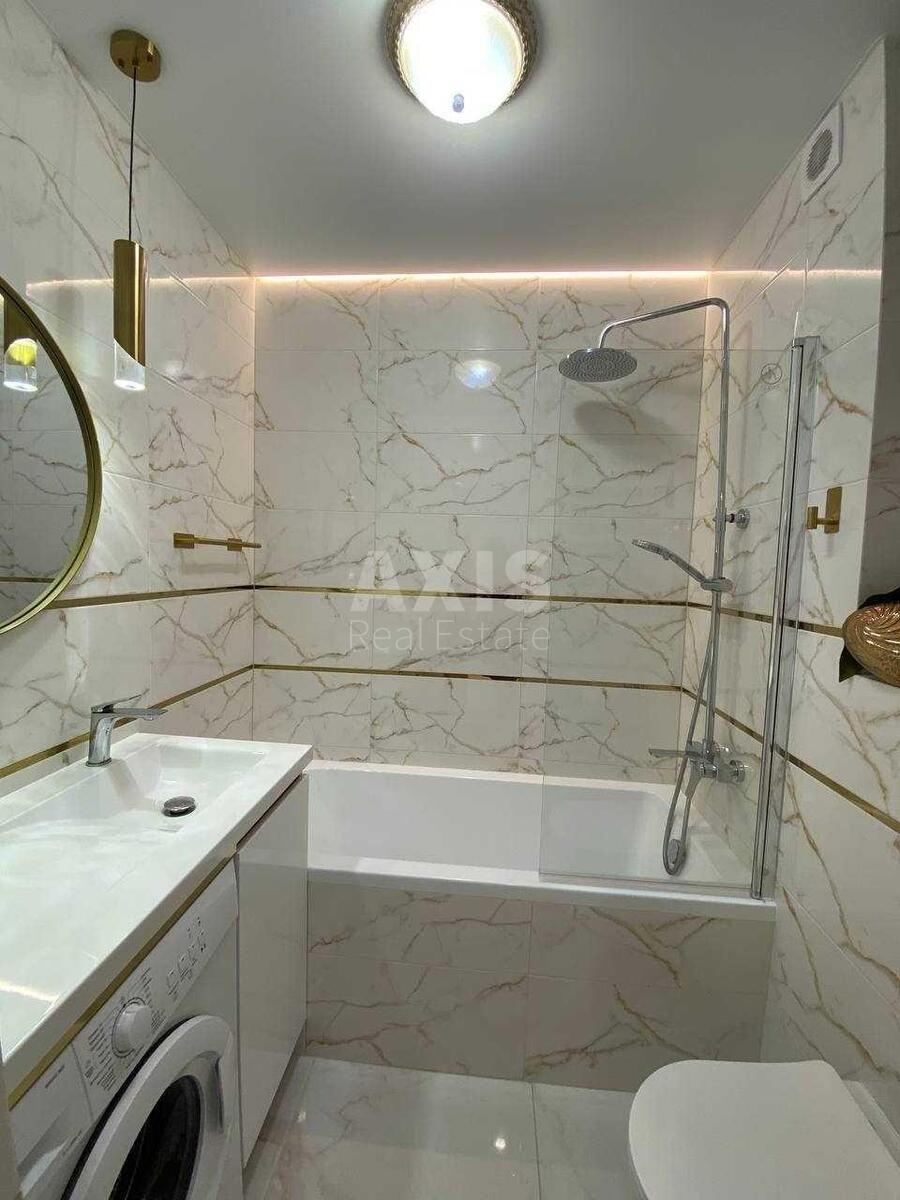 1k apartment vul. Myhajla Maksymovycha 2411
