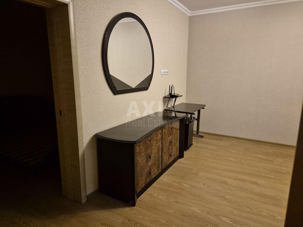 2k apartment vul. Shums'kogo Jurija 3Г4