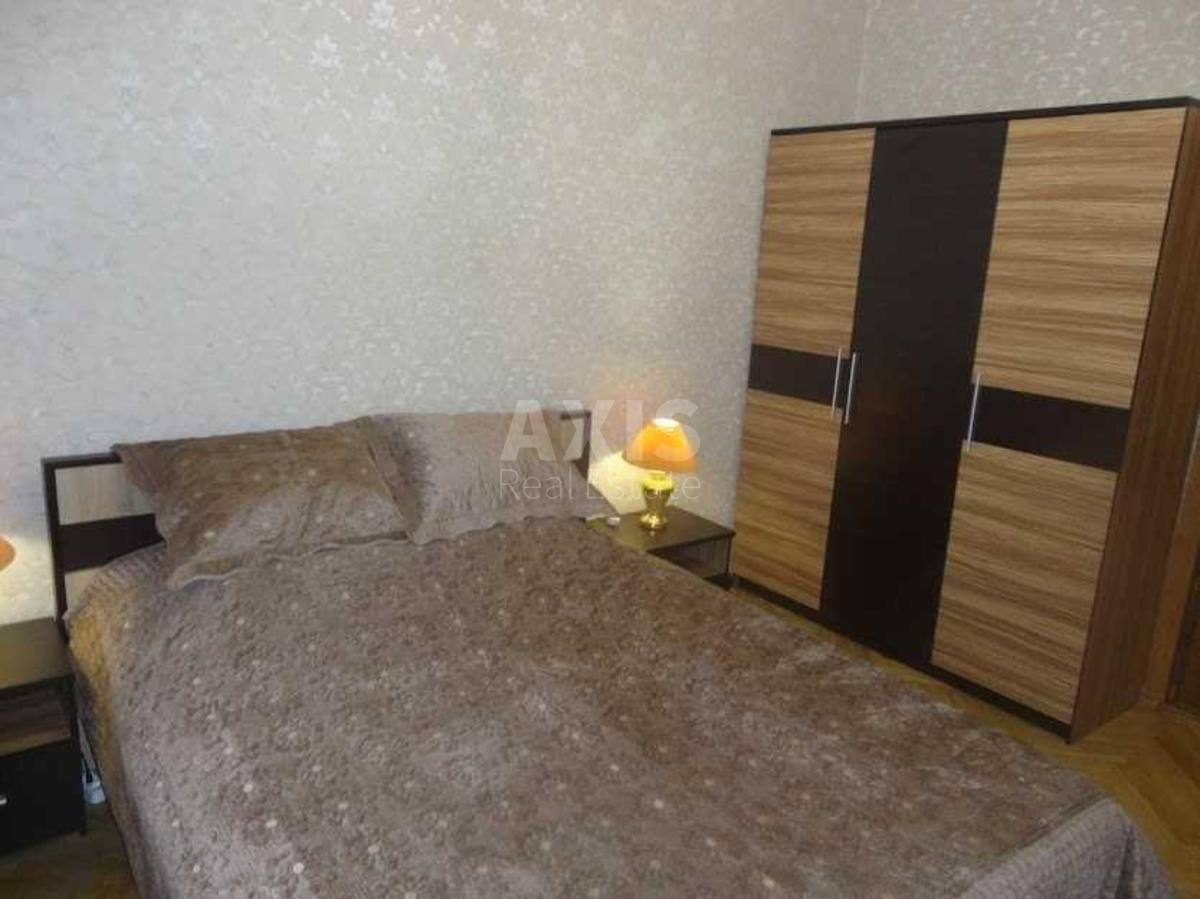 2k apartment vul. Baggovutivs'ka 17