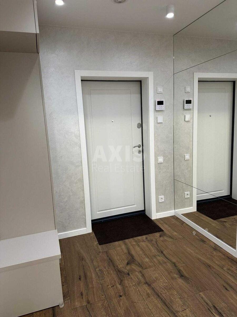 1k apartment vul. Barbjusa Anri 52/16