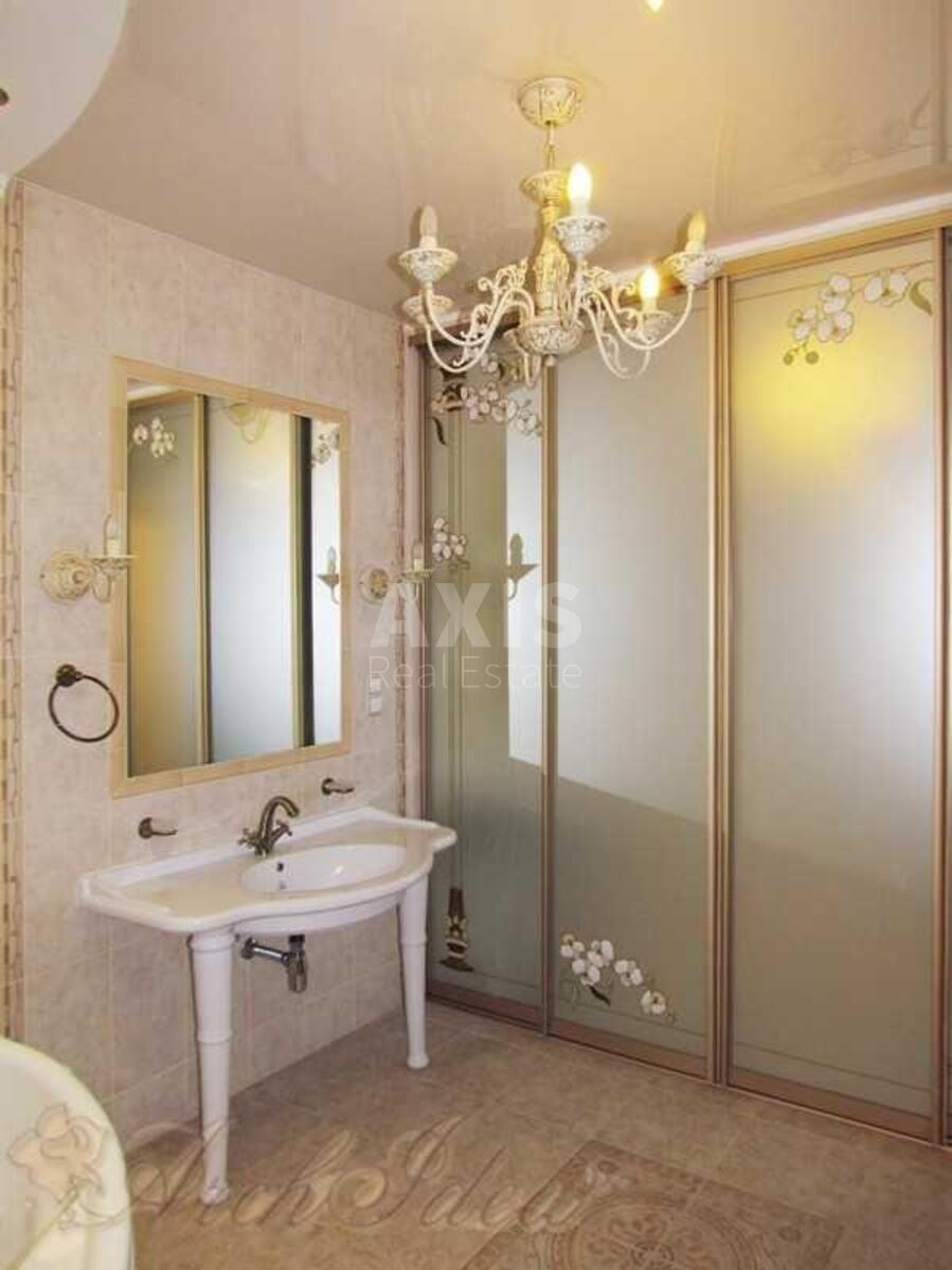 4k apartment vul. Garmatna 16267417