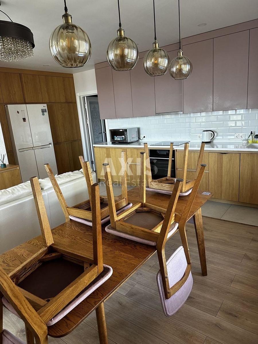 4k apartment vul. Poltavs'ka 10