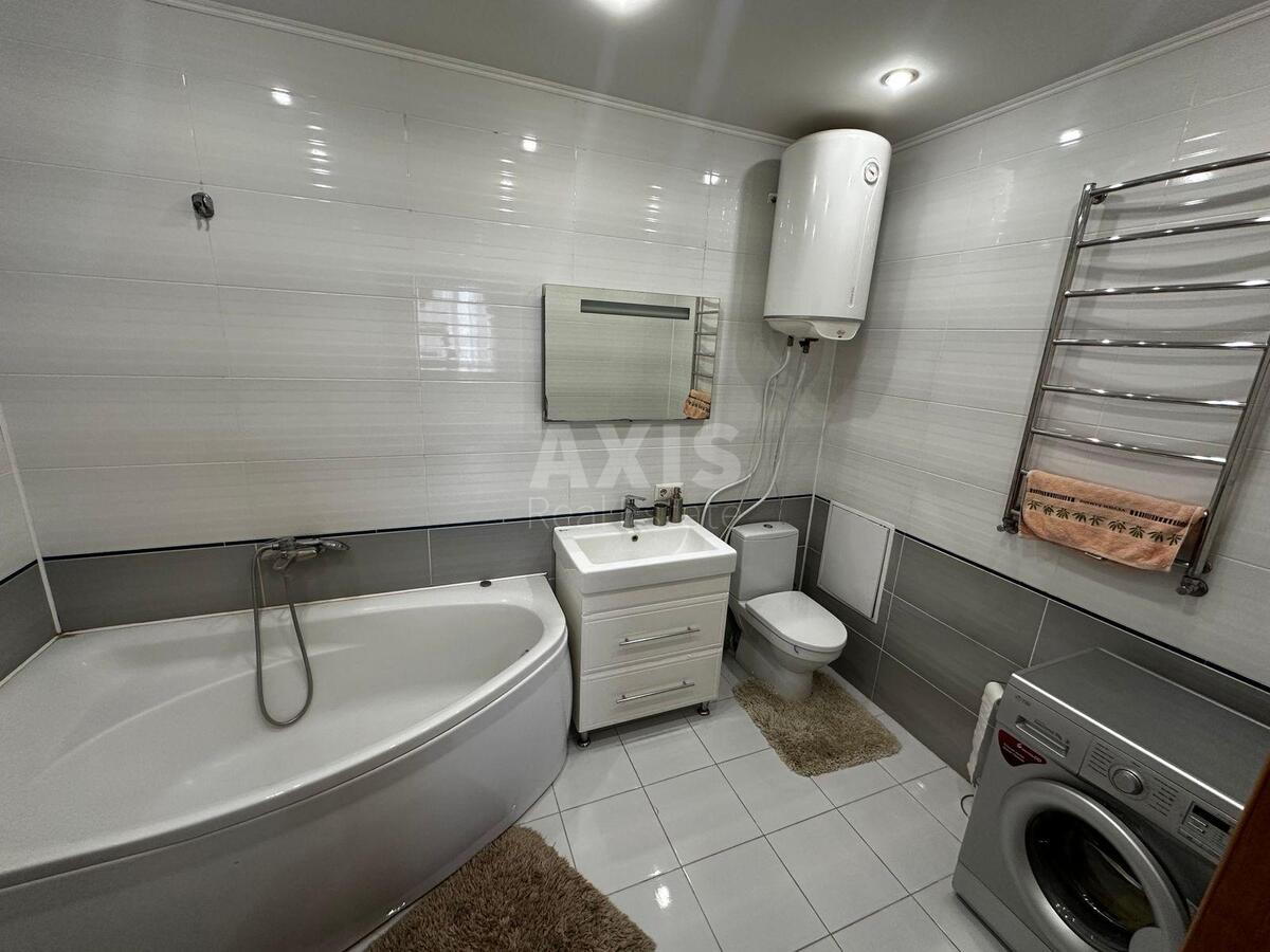 2k apartment vul. Dragomanova 40/37
