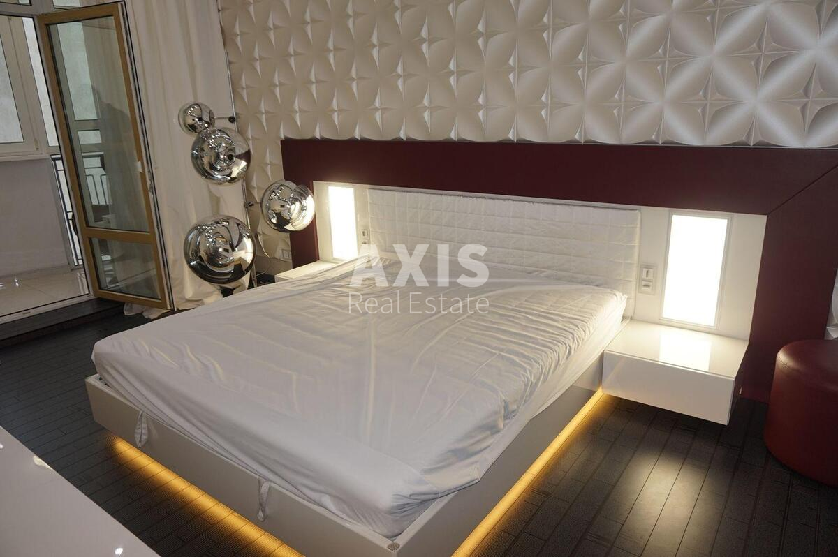 3k apartment vul. Parkovo-Syrec'ka 4Б580525