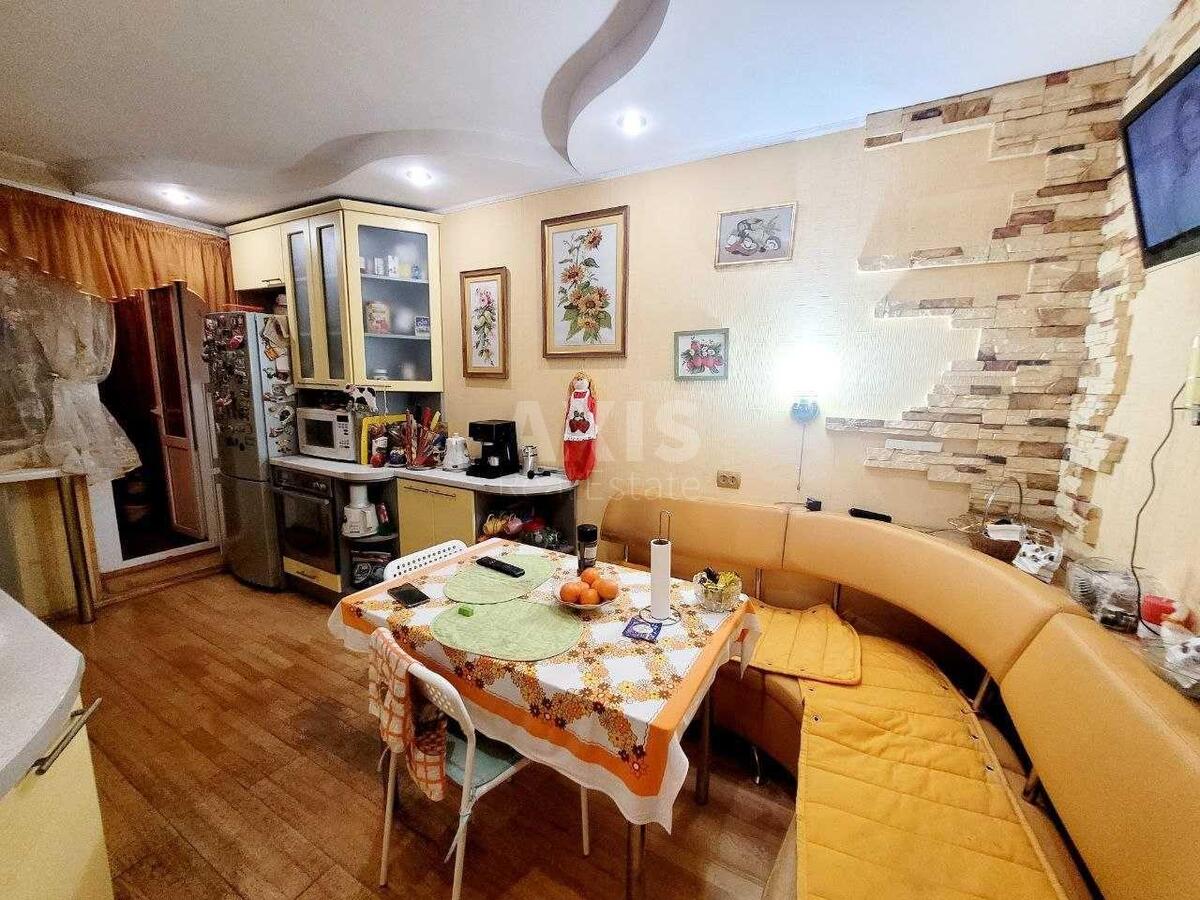 4k apartment pr-t Majakovs'kogo Volodymyra 723