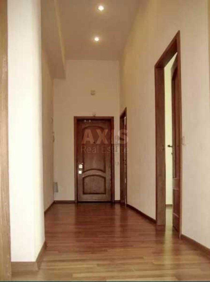 Office vul. Velyka Vasyl'kivs'ka 82, 90m24