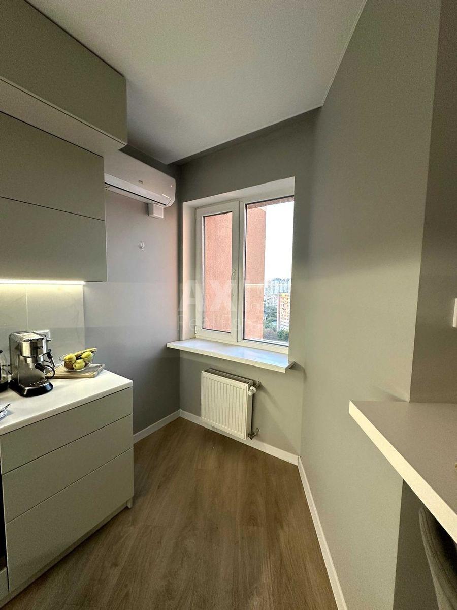 3k apartment vul. Novopol'ova 23