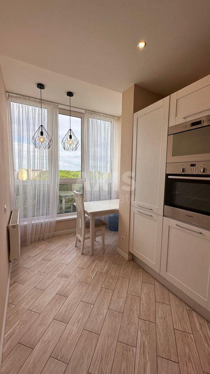 2k apartment vul. Metrologichna 11Б2