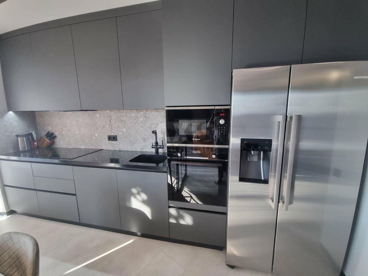 3k apartment vul. Lypkivs'kogo Vasylja Mytropolyta 16Г