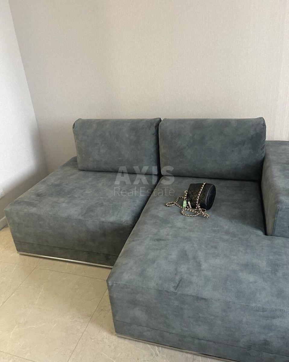 1k apartment vul. Dragomyrova Myhajla 14А6
