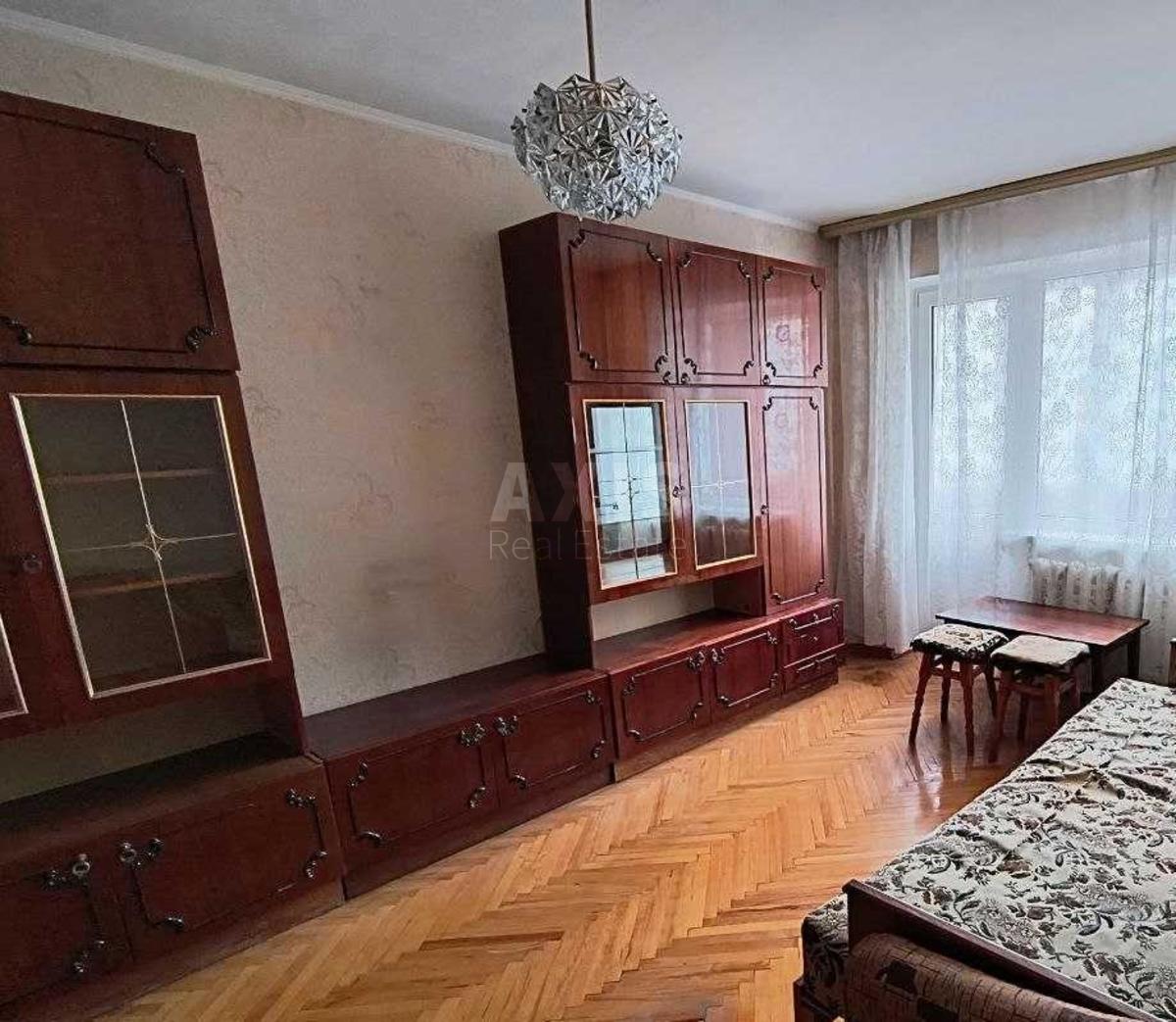 1k apartment vul. Chervonopil's'ka 20/150