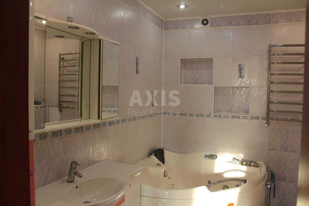 4k apartment vul. Ahmatovoi' Anny 13559249