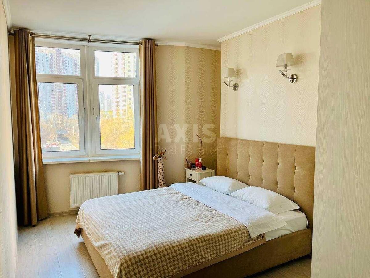 1k apartment vul. Ahmatovoi' Anny 221