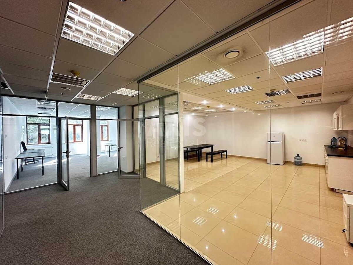 Office vul. Sagajdachnogo Petra 11, 900m29