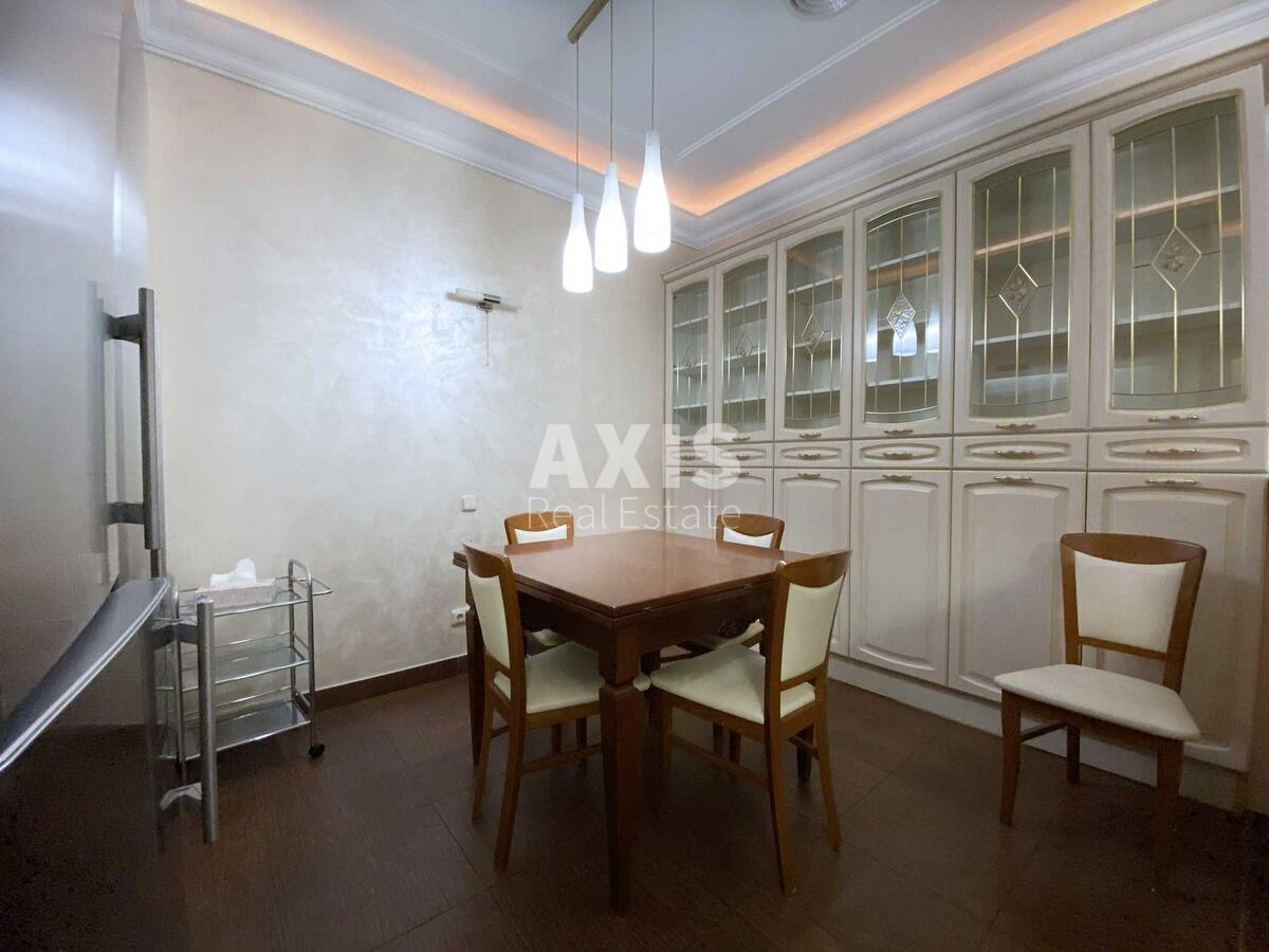 4k apartment vul. Jaroslaviv Val 14Г563855