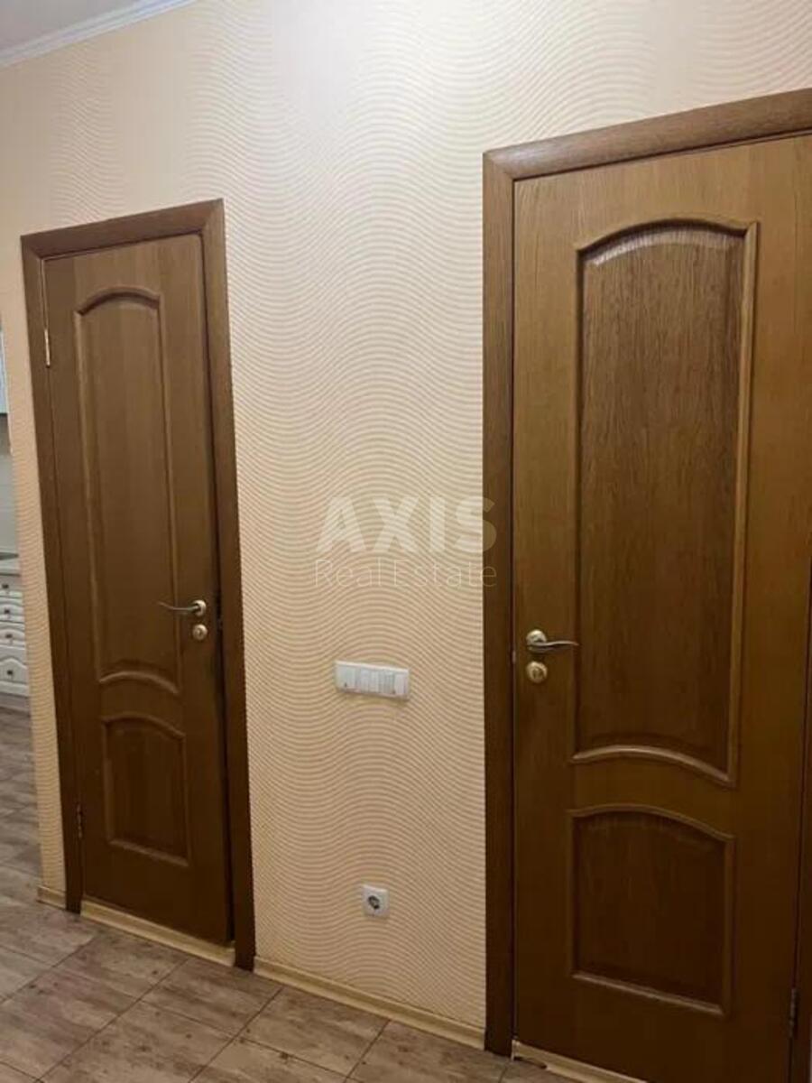 2k apartment vul. Ahmatovoi' Anny 19564055