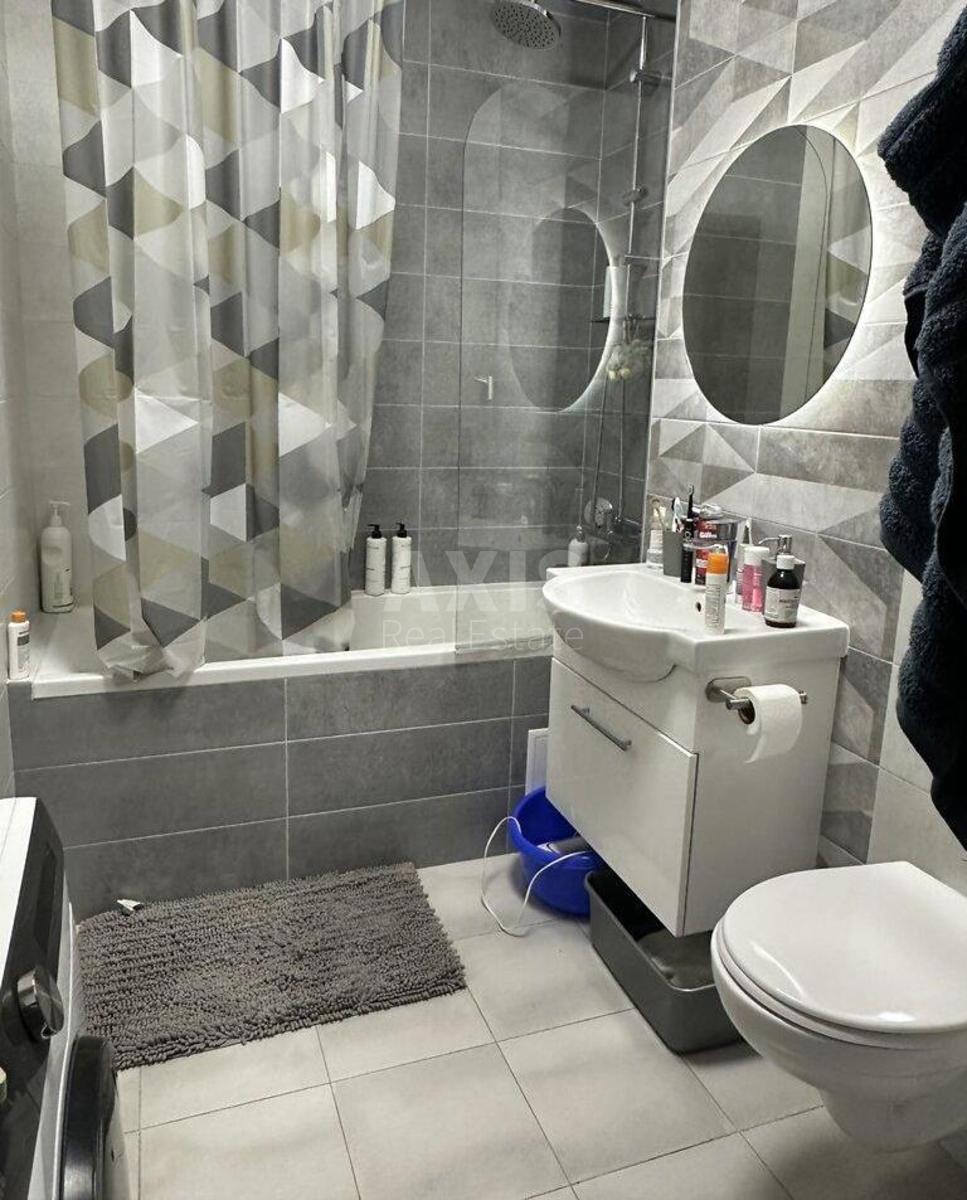 1k apartment vul. Krams'kogo Ivana 10Л3