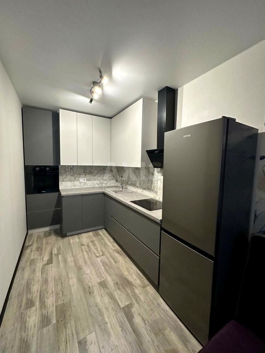 2k apartment vul. Sverstjuka Jevgena 461012