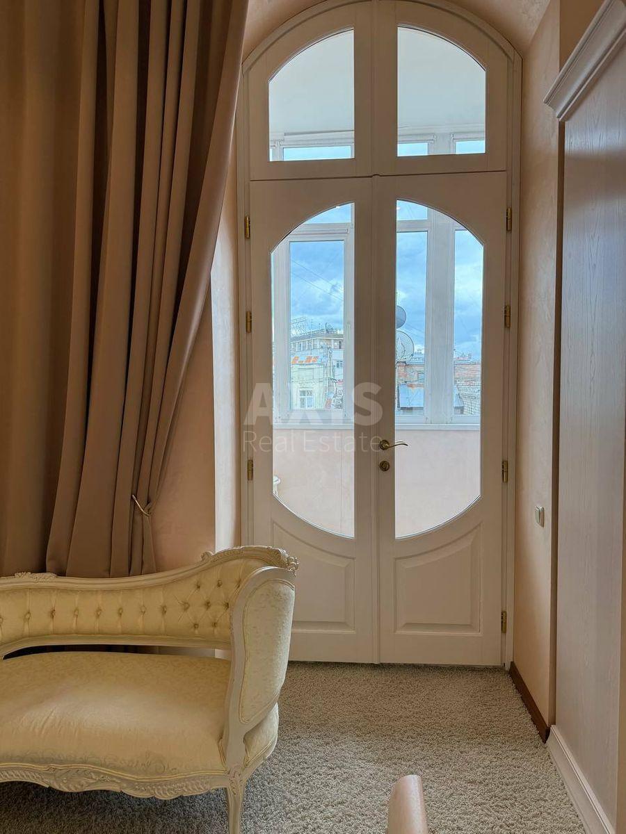 4k apartment vul. Kost'ol'na 85832411