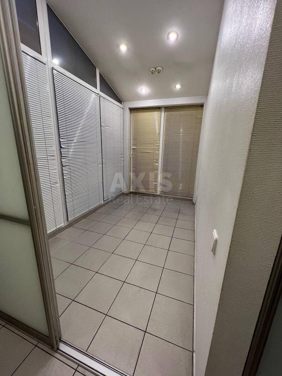 Office bul. Shevchenka Tarasa 48, 150m25738512