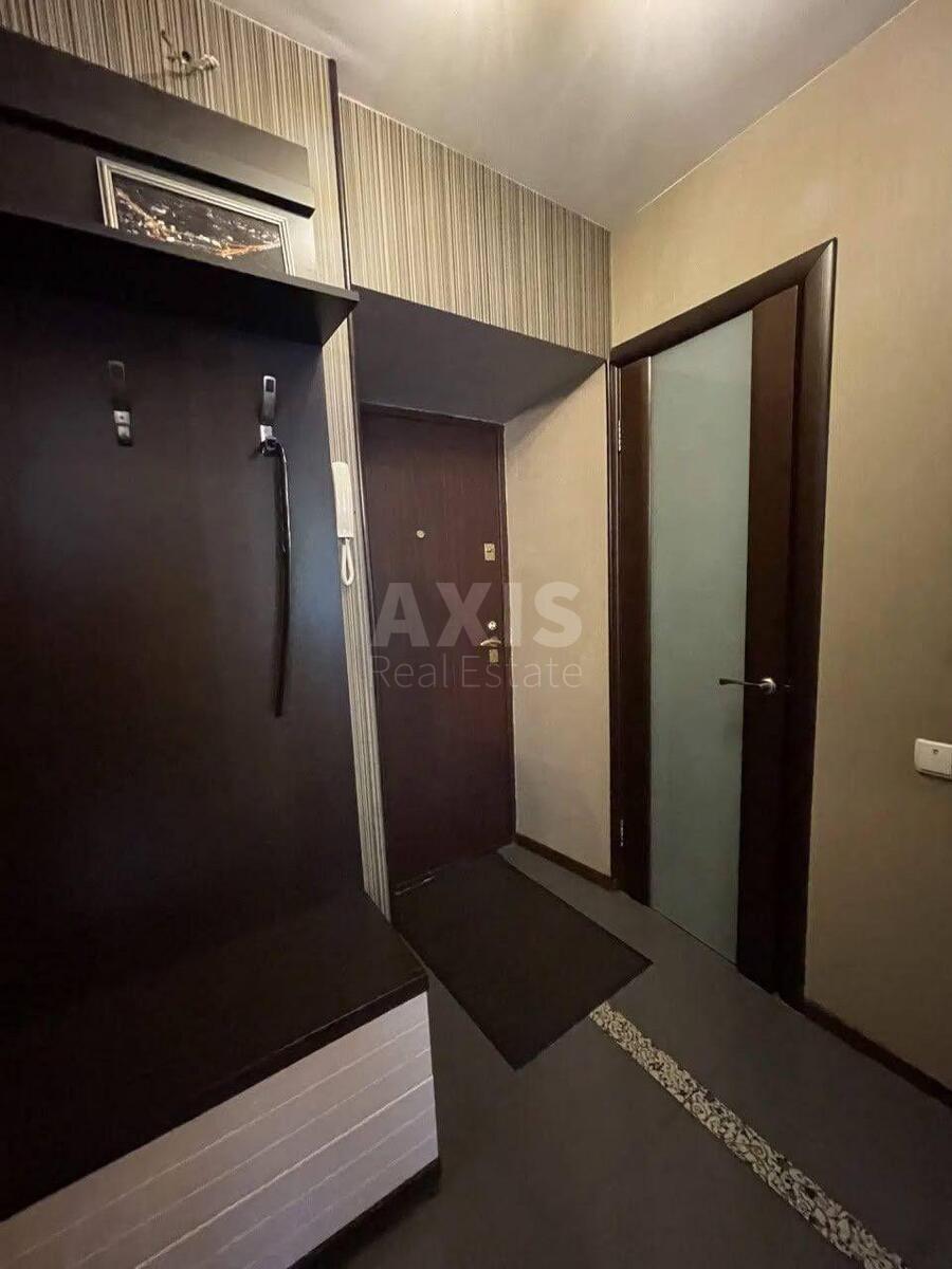 1k apartment nab. Rusanivs'ka 202