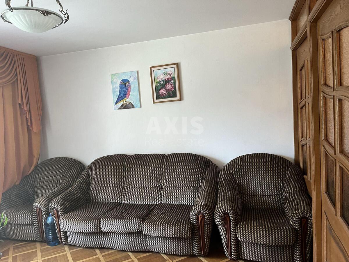 3к квартира ул. Ахматовой Анны 3А576092