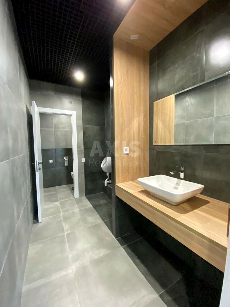 Office pl. Moskovs'ka 23, 307m2635954