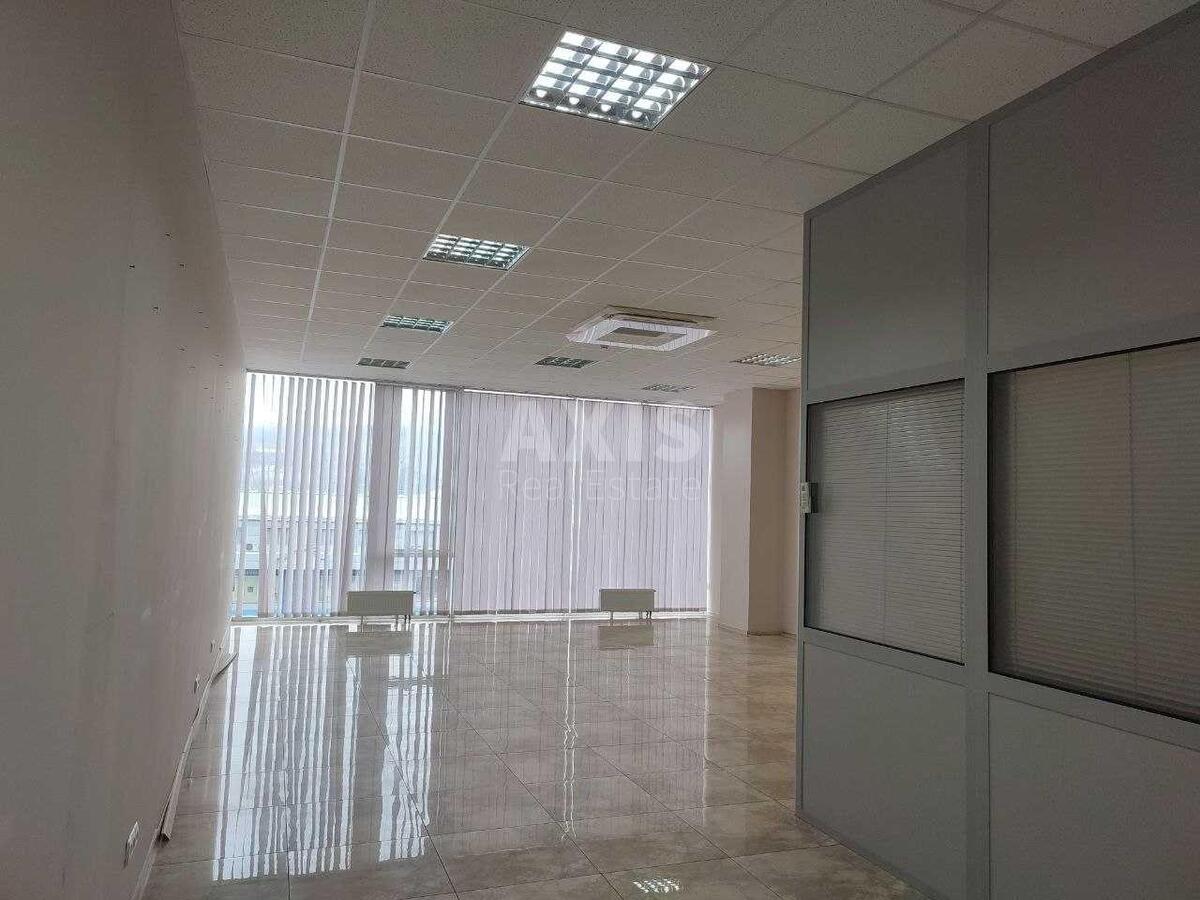 Office vul. Novokostjantynivs'ka 2А, 193m2594452