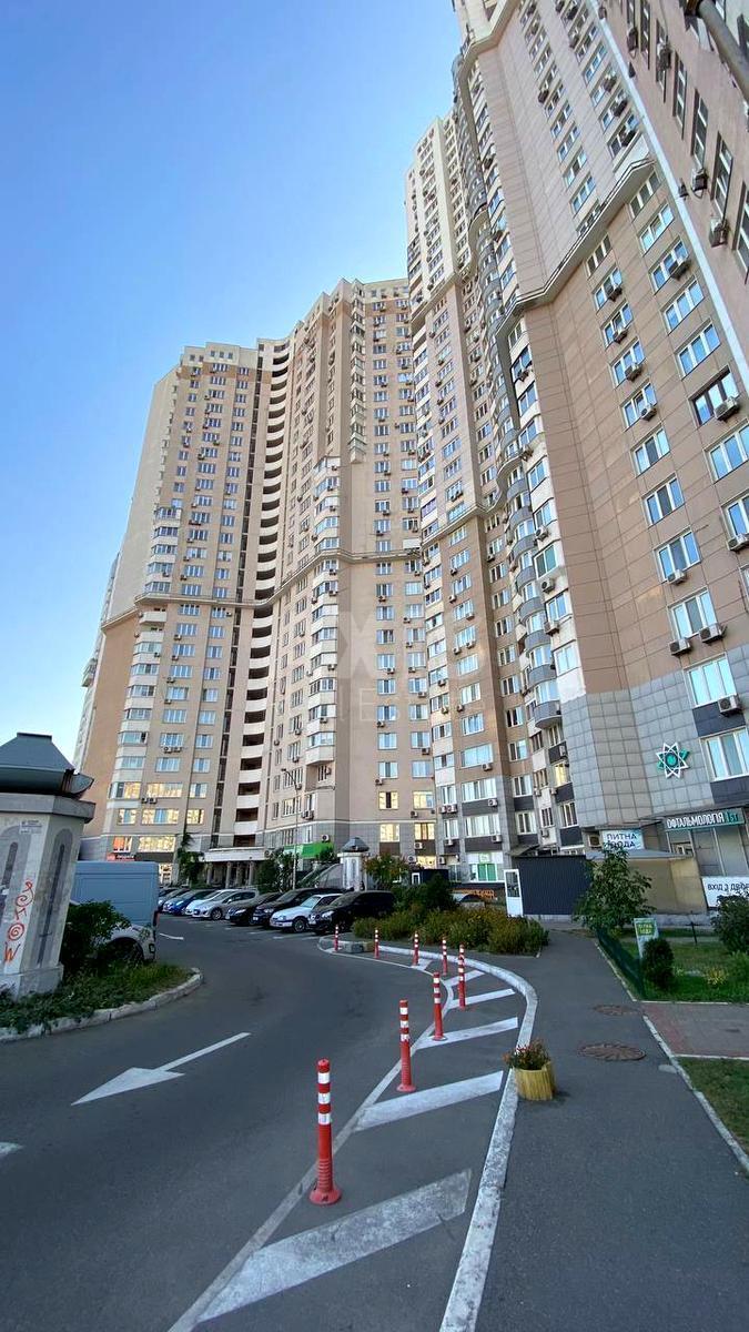 1k apartment vul. Sribnokil's'ka 16324810